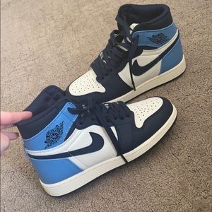 Jordan 1 Retro High Obsidian